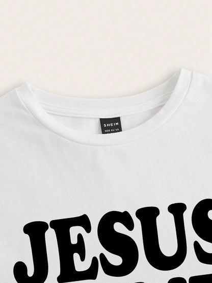 SHEIN EZwear Camiseta ajustada de manga corta y cuello redondo con estampado de corazón "JESÚS ME AMA", apta para el verano