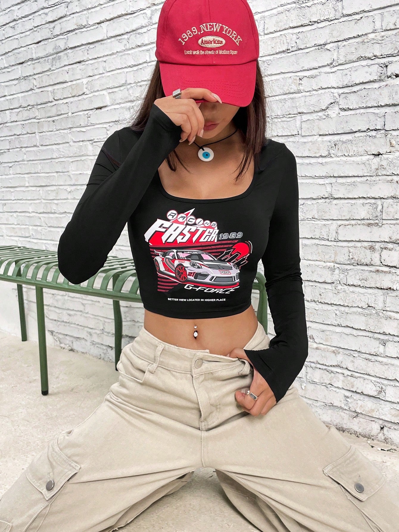 SHEIN EZwear Camiseta crop con estampado de coche y letra