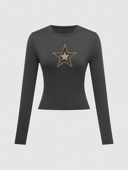 SHEIN EZwear Camiseta de manga larga acortada con estampado de leopardo y estrella en plata estilo Y2K, top lindo para mujer, camisetas gráficas, blusas para mujer para atuendos de primavera