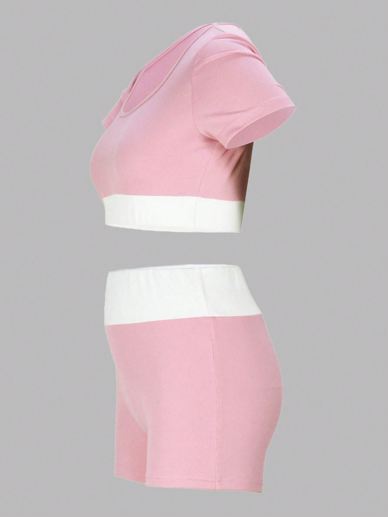 SHEIN EZwear Conjunto corto de top y shorts dulce, deportivo, sexy y de moda para mujer