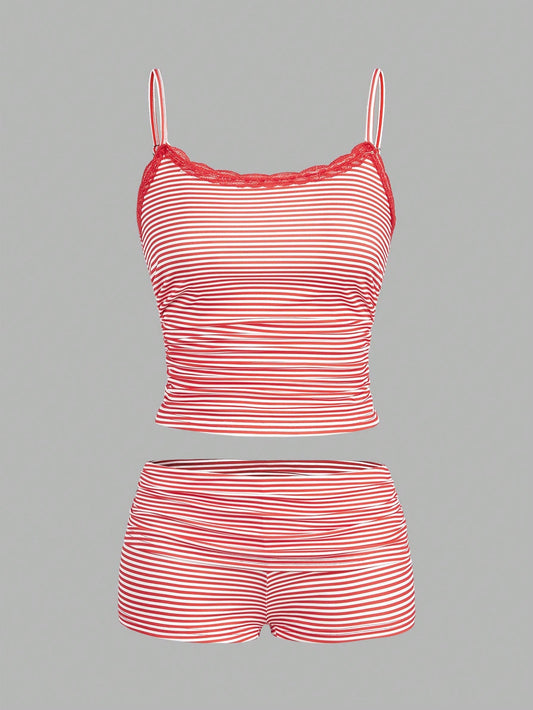 SHEIN EZwear Conjunto de 2 piezas con top de tirantes y shorts con detalle de encaje para mujer