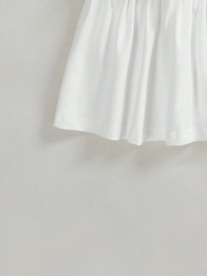 SHEIN EZwear Conjunto de chaleco tejido con ribete de contraste bordado con letras y mini falda plisada para mujeres