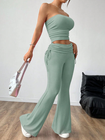 SHEIN EZwear Conjunto de top sencillo sin tirantes para mujer y pantalones largos ajustados plisados con cordón lateral