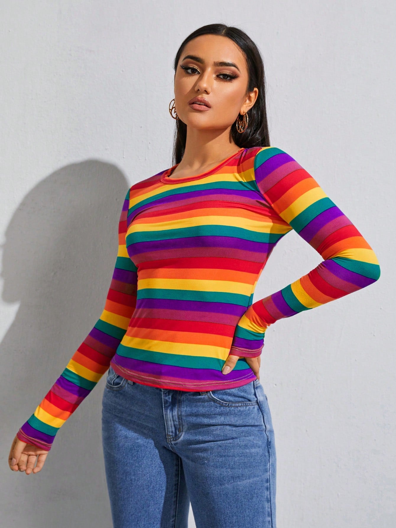 SHEIN Essnce Camiseta de manga larga casual de rayas arcoíris para mujer, apta para primavera y otoño