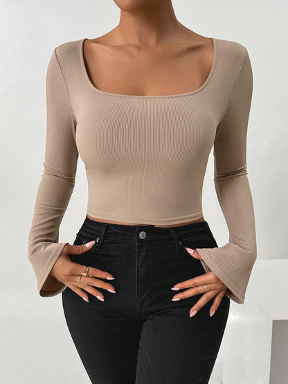 SHEIN Essnce Camiseta de manga larga de punto ajustada con cuello cuadrado de unicolor para mujer, primavera-verano