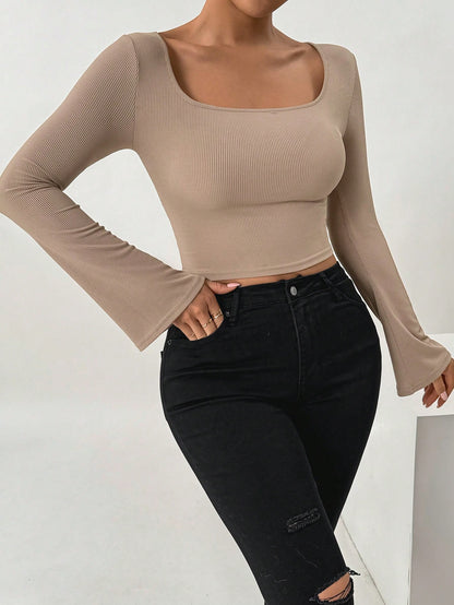 SHEIN Essnce Camiseta de manga larga de punto ajustada con cuello cuadrado de unicolor para mujer, primavera-verano