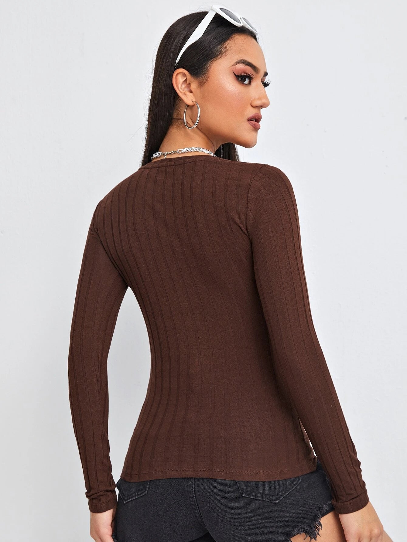 SHEIN Essnce Camiseta tejida de canalé con botón