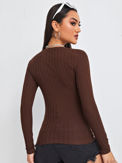 SHEIN Essnce Camiseta tejida de canalé con botón