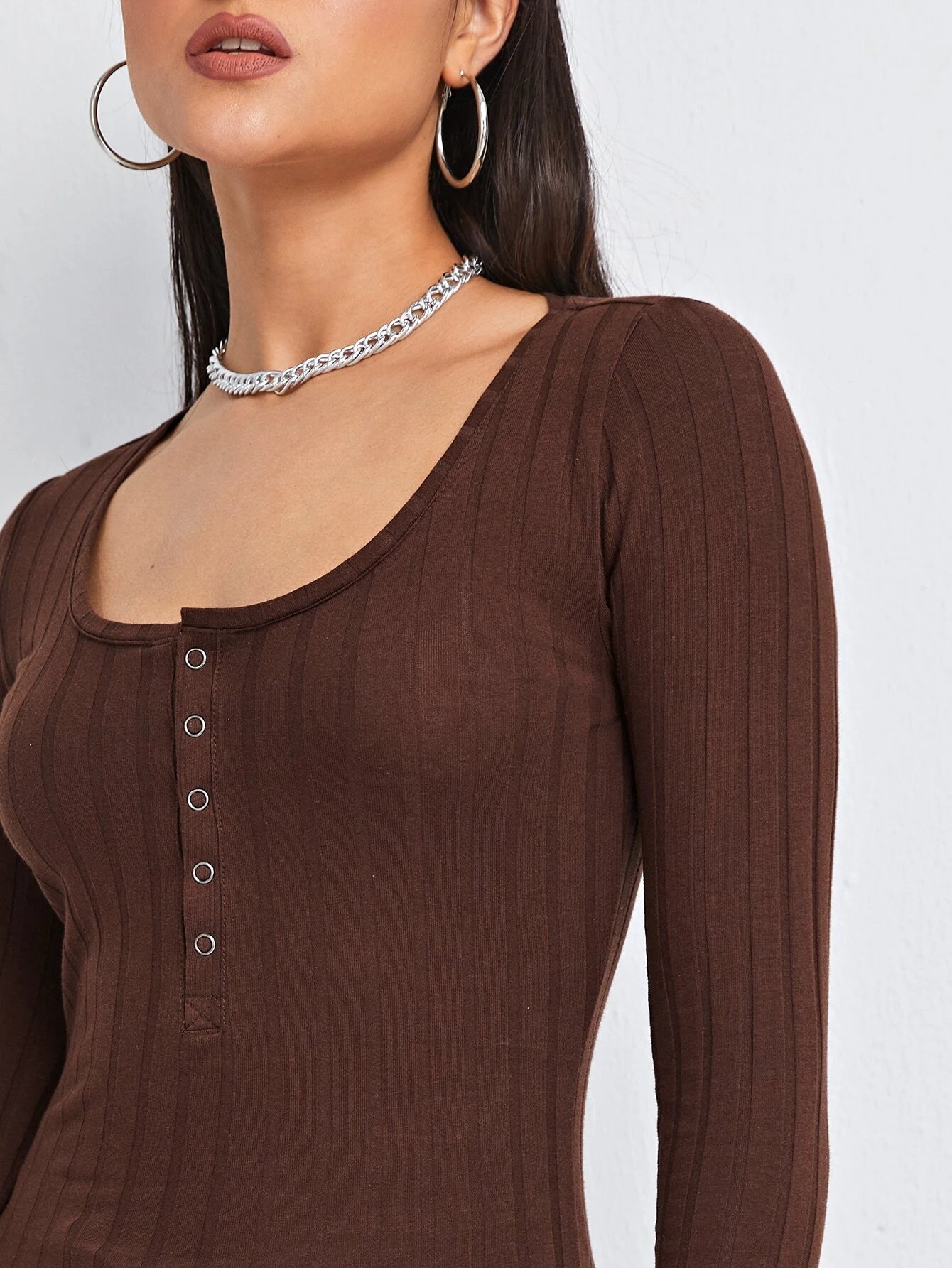 SHEIN Essnce Camiseta tejida de canalé con botón