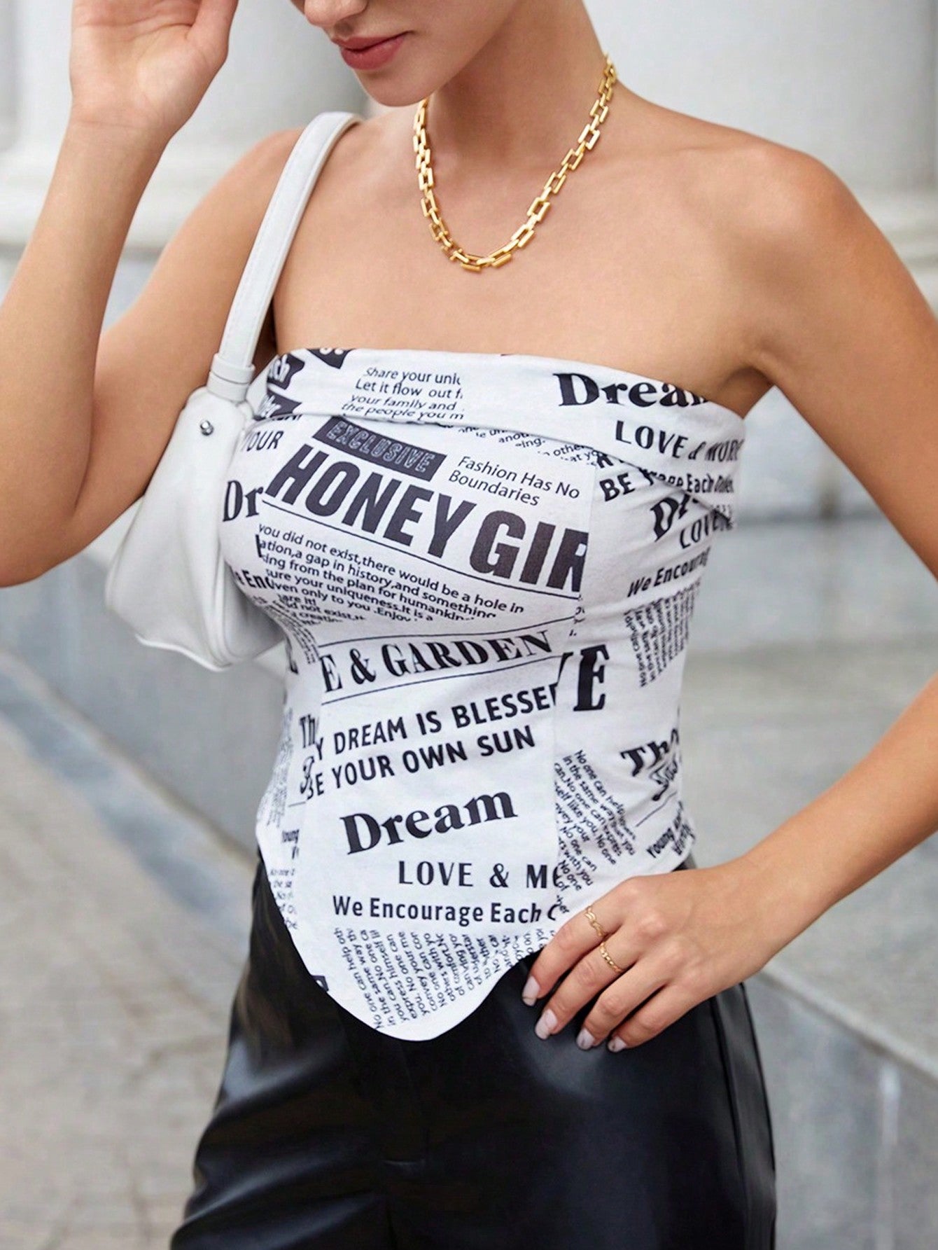 SHEIN Essnce Top Sin Tirantes Para Damas Con Estampado De Letras