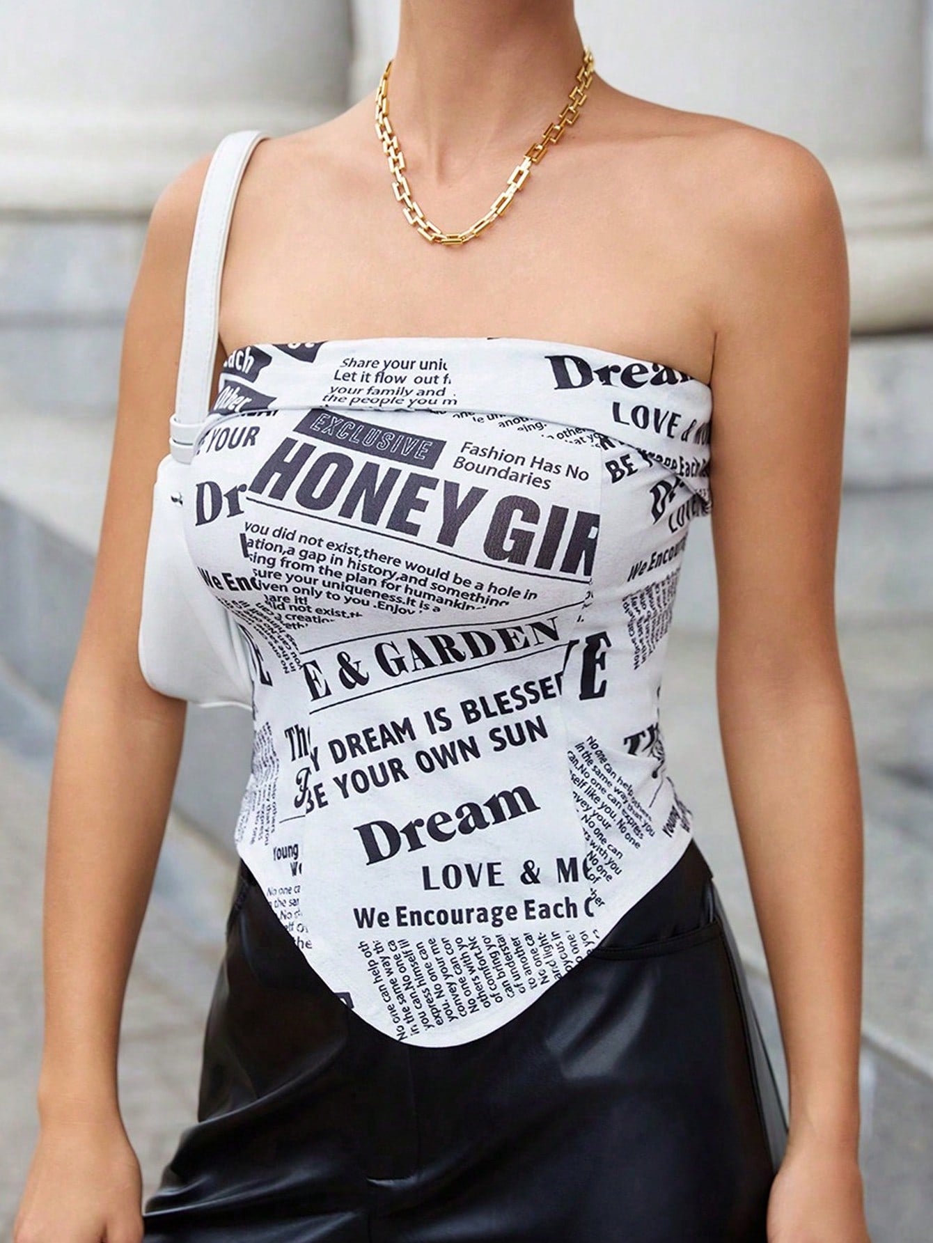 SHEIN Essnce Top Sin Tirantes Para Damas Con Estampado De Letras