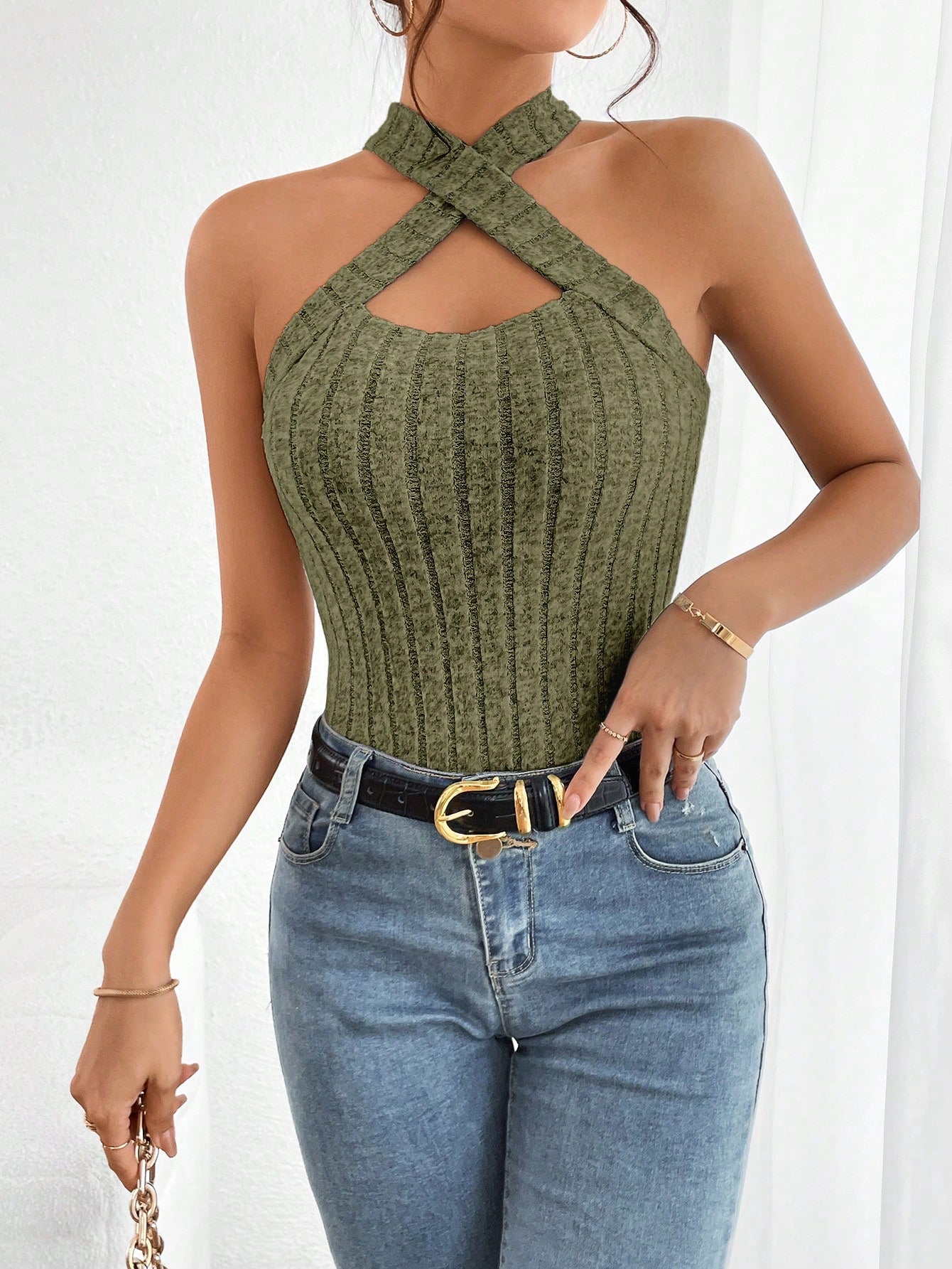 SHEIN Essnce Top halter con tira cruzada