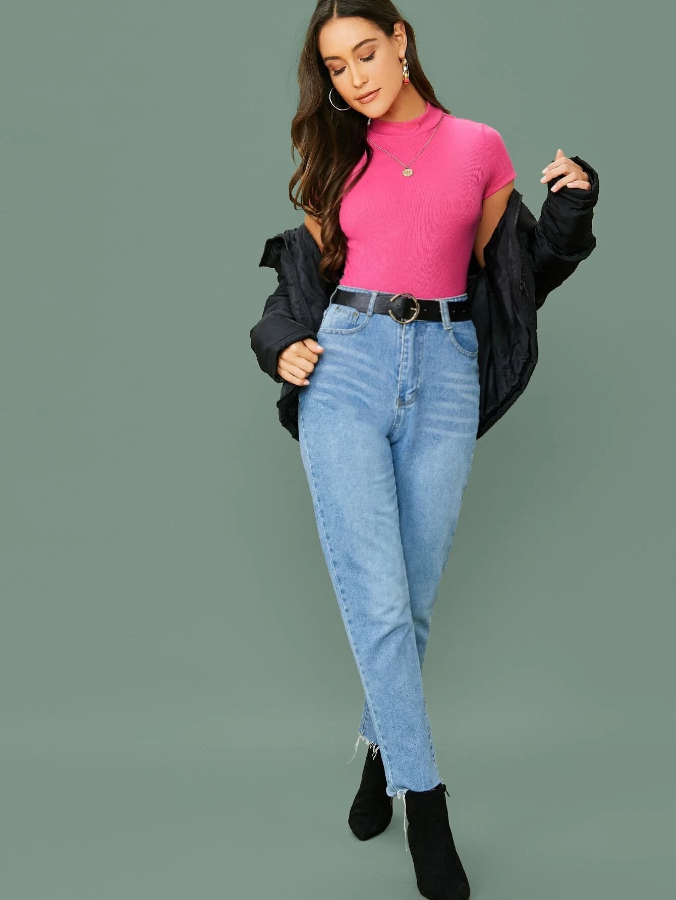 SHEIN Essnce Top tejido de canalé de cuello alto