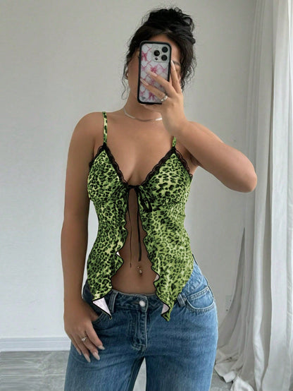 SHEIN ICON Camiseta de tirantes con dobladillo con volantes, estampado de leopardo y floral, con detalle de encaje y lazo para mujer