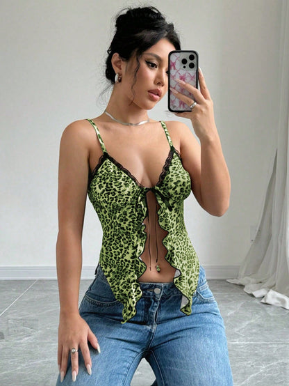 SHEIN ICON Camiseta de tirantes con dobladillo con volantes, estampado de leopardo y floral, con detalle de encaje y lazo para mujer