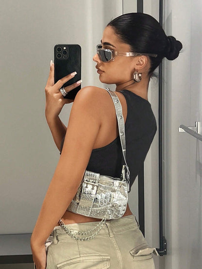 SHEIN ICON Top tank con diseño de parche de letra bajo curvo
