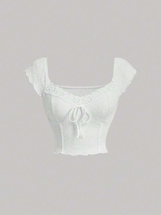 SHEIN MOD Camiseta De Mujer Con Cordón Frontal Y Detalles De Encaje