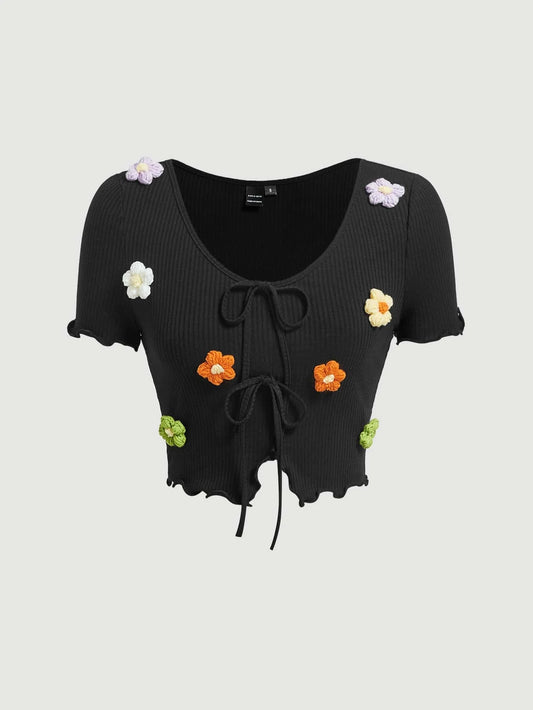 SHEIN MOD Camiseta con patrón floral ribete en forma de lechuga con lazo delantero