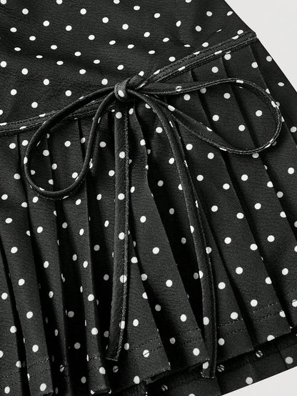 SHEIN MOD Falda plisada con estampado de lunares en línea A para mujer, de uso casual, elegante para el diario, el estilo escolar, el campo, las fiestas del té, los festivales, linda, vuelta al cole, con forro en los pantalones cortos