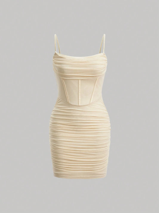 SHEIN MOD Vestido ajustado de tirantes unicolor fruncido