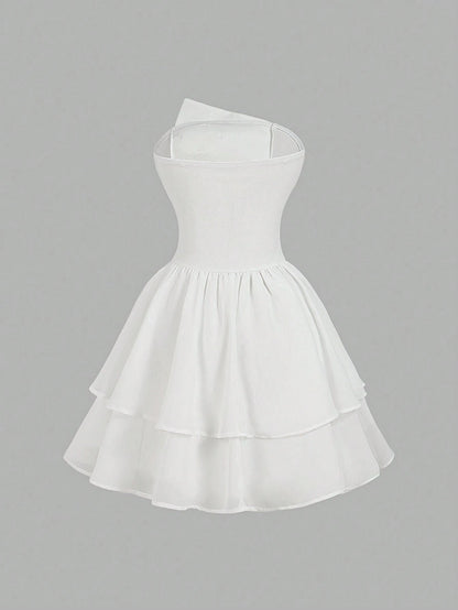 SHEIN MOD Vestido mini vintage romántico con escote asimétrico y aplicación de rosa 3D