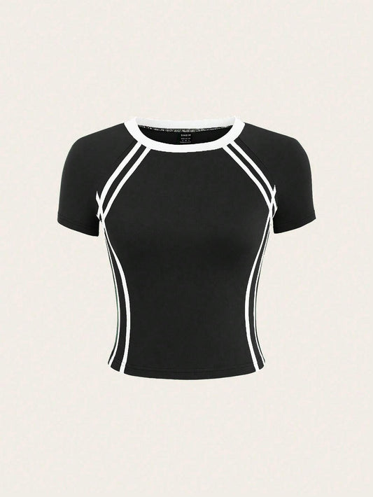 SHEIN EZwear Camiseta de ajuste ceñido de manga corta y cuello redondo con contraste de colores para mujer