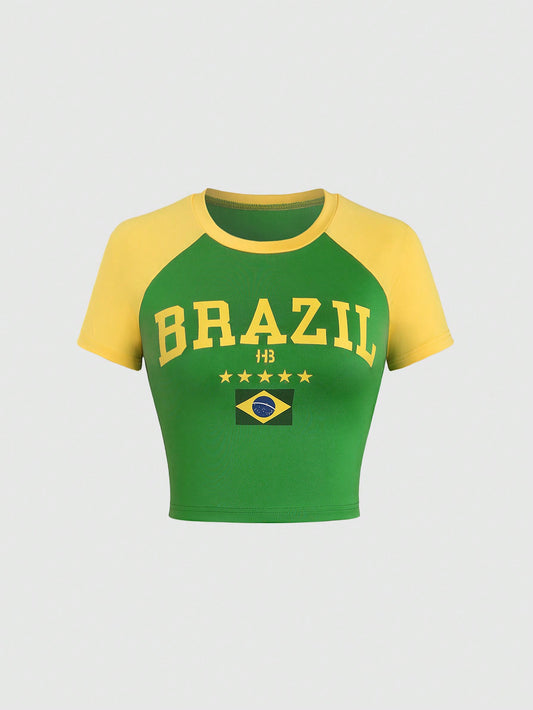 SHEIN EZwear Camiseta de mujer de manga corta con cuello redondo y estampado brasileño de bloques de color