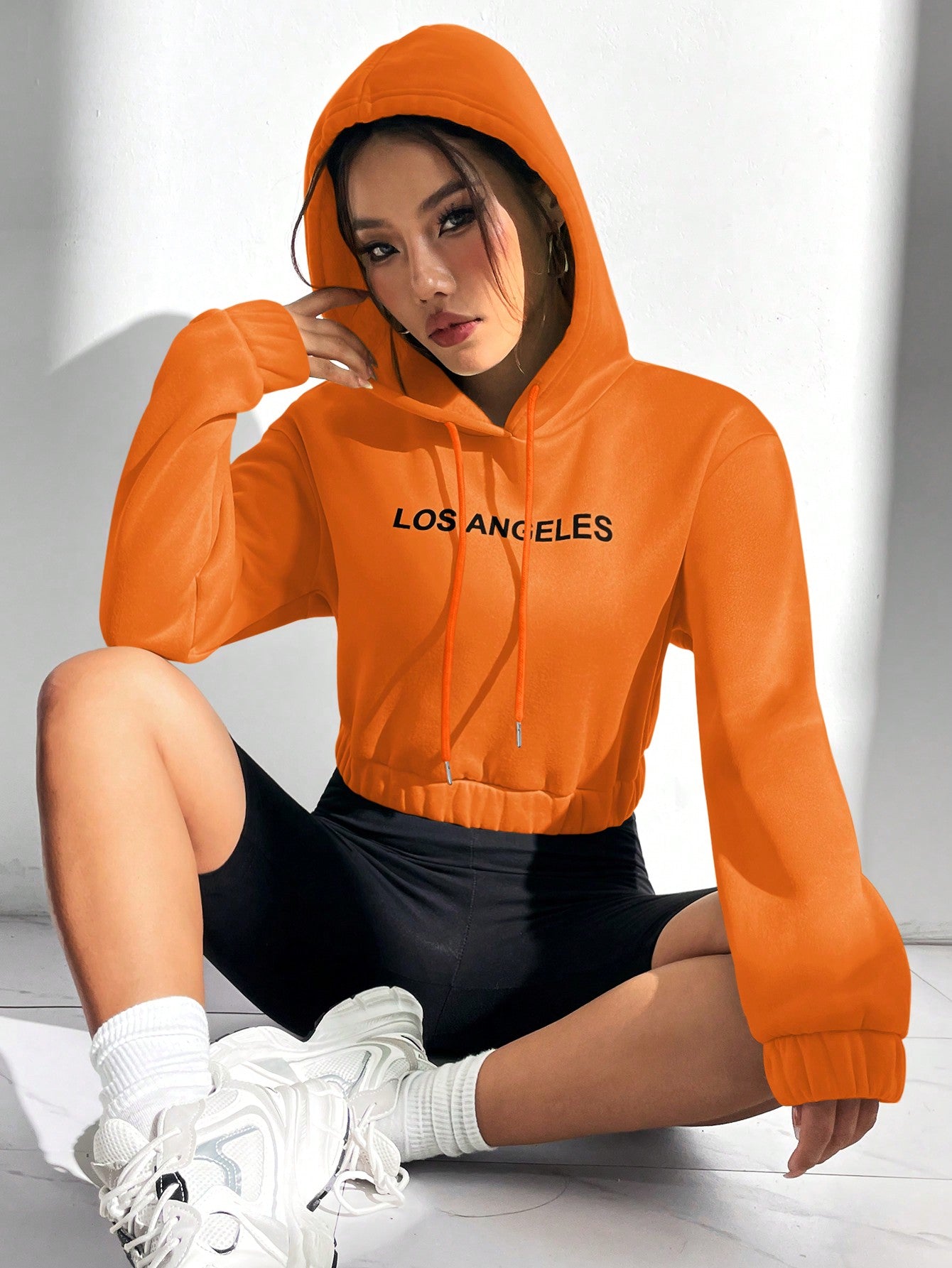 SHEIN EZwear Sudadera Corta Con Capucha Y Cordón Con Estampado De Letras