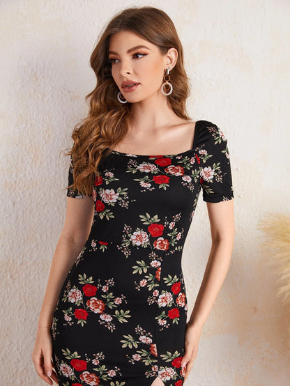 SHEIN Modely Vestido con estampado floral de muslo con abertura