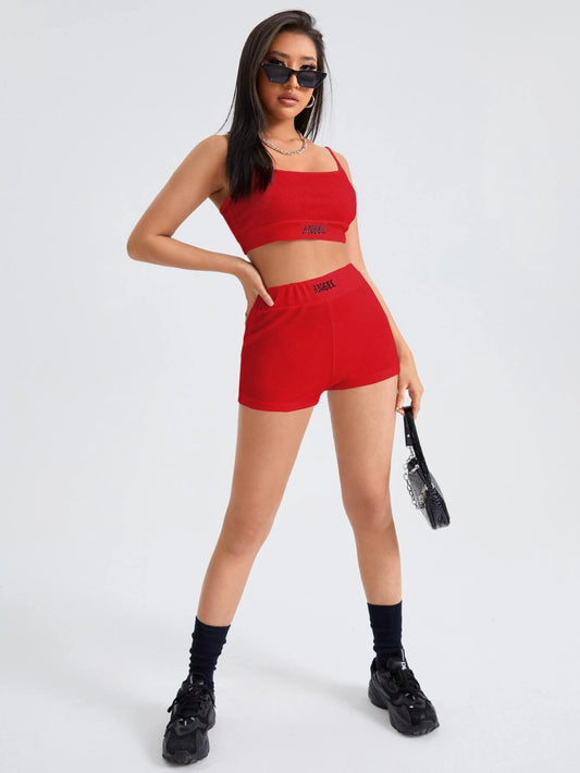 SHEIN PETITE Set Top crop de tirantes con bordado de letra & Shorts biker