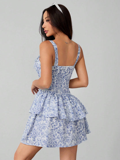 SHEIN PETITE Vestido romántico con cintura oblicua estampado en porcelana azul y blanca con fondo blanco