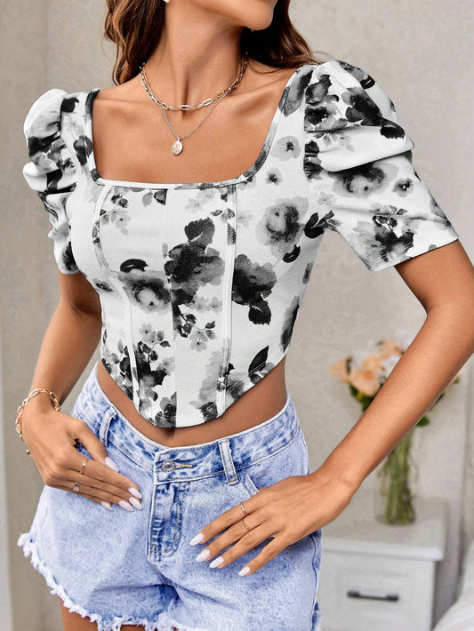 SHEIN Privé Camiseta corta de manga abullonada con cuello cuadrado para mujer con dobladillo asimétrico