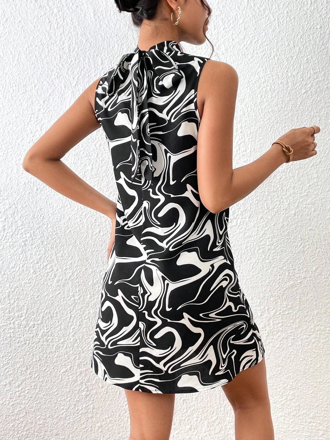 SHEIN Privé Vestido con estampado de mármol de cuello alto