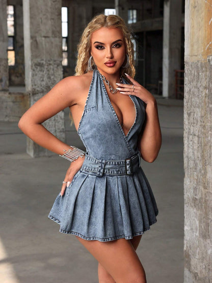 SHEIN SXY Vestido de mezclilla sexy de verano con escote en V profundo, dobladillo de volantes, espalda descubierta y cuello halter