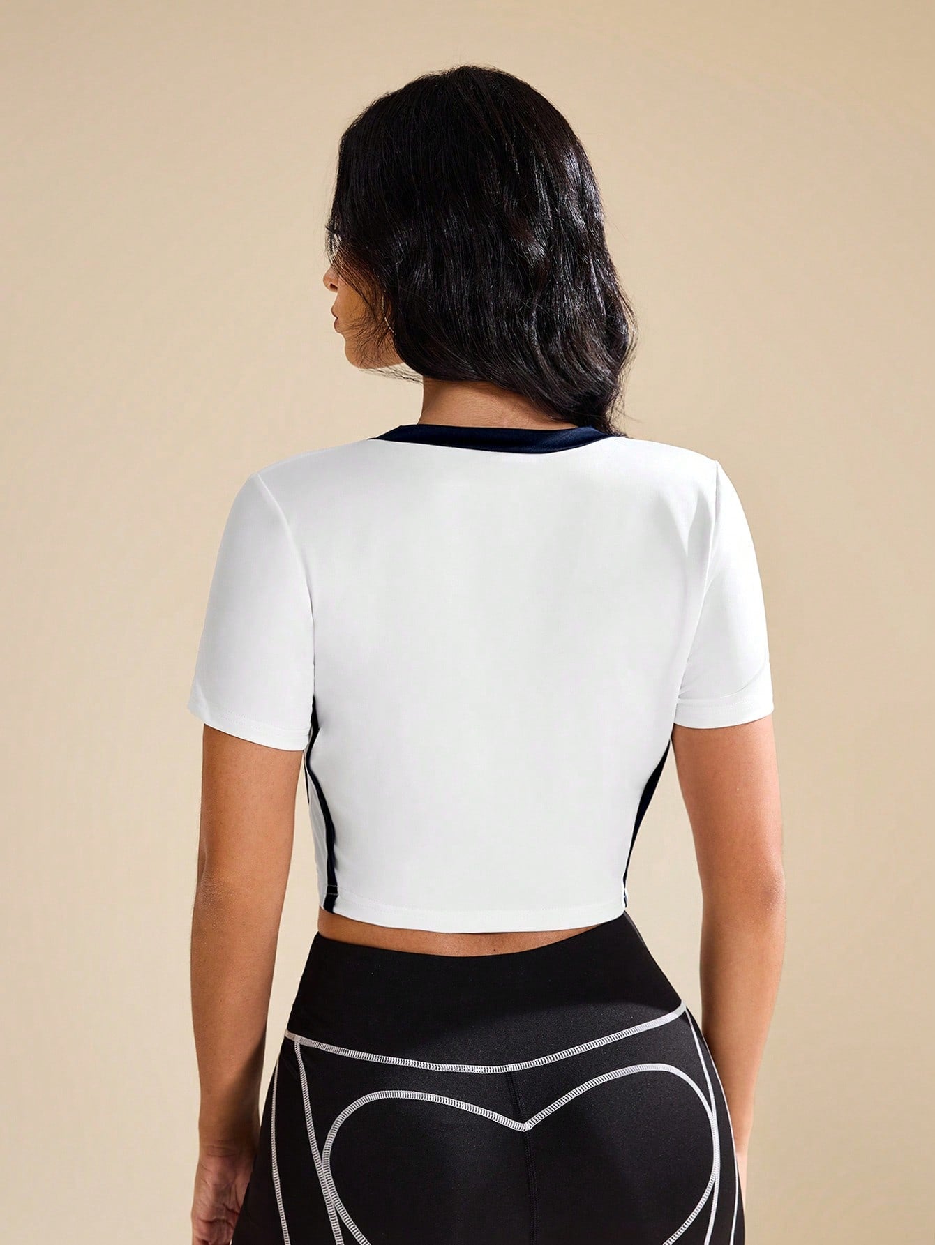 SHEIN Sport Easify Camiseta deportiva de manga corta con estampado simple para mujer