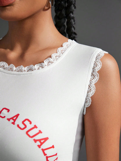 SHEIN Sport Gameset Camiseta sin mangas deportiva simple con impresiones para uso diario de mujeres