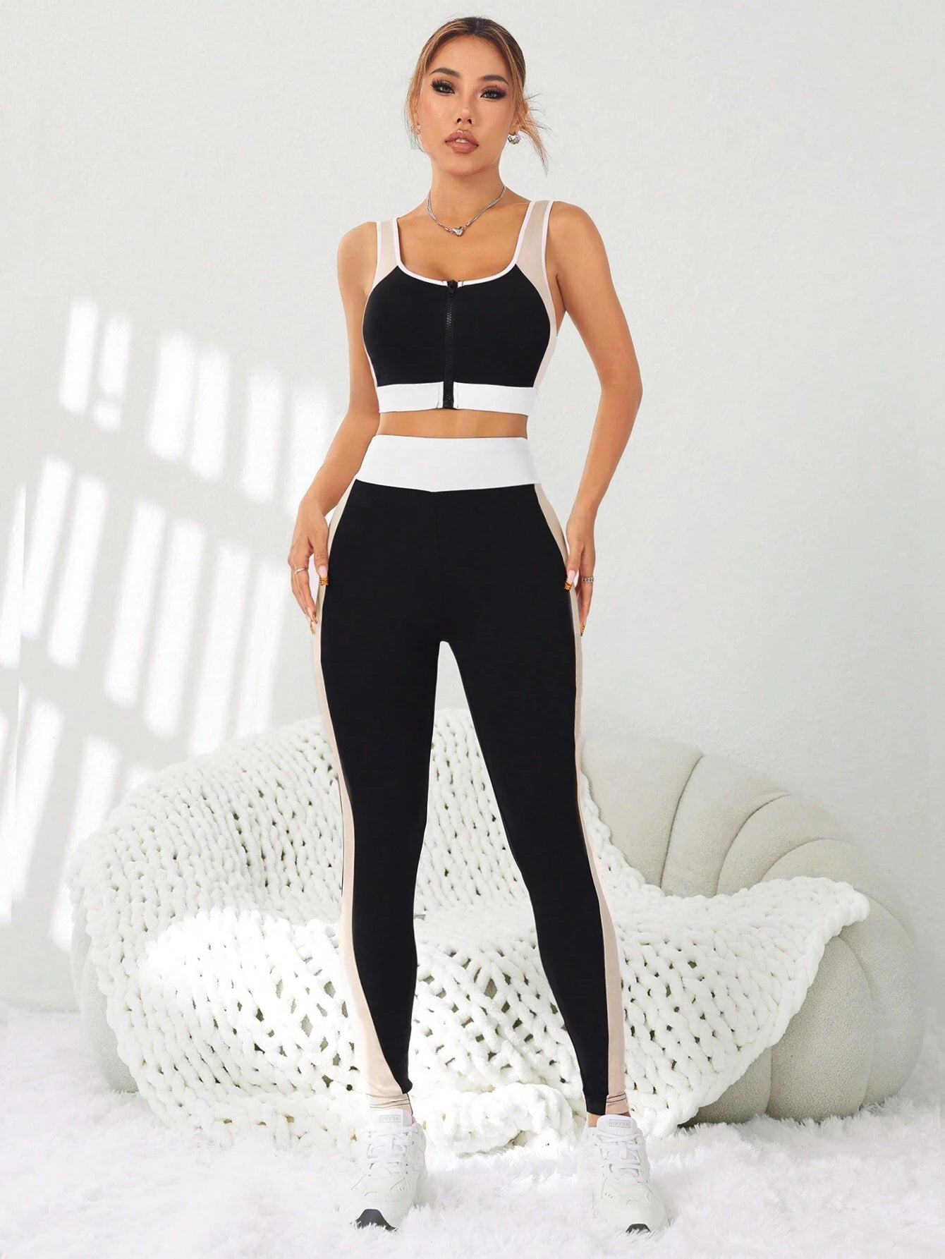 SHEIN Sport Studio Conjunto deportivo informal y sencillo de color contrastante para mujer