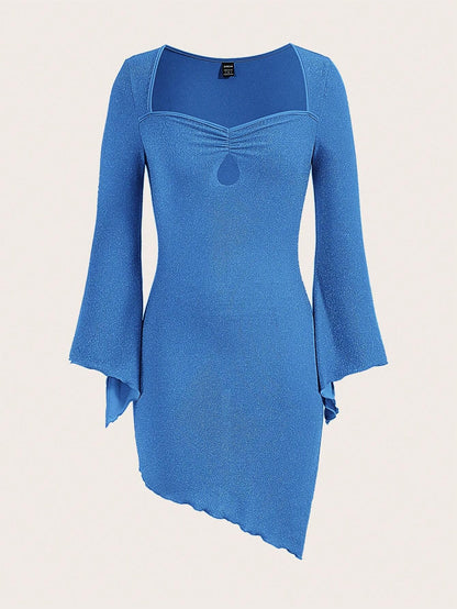 SHEIN Sweetina Vestido ajustado con purpurina y manga acampanada con abertura en la parte delantera