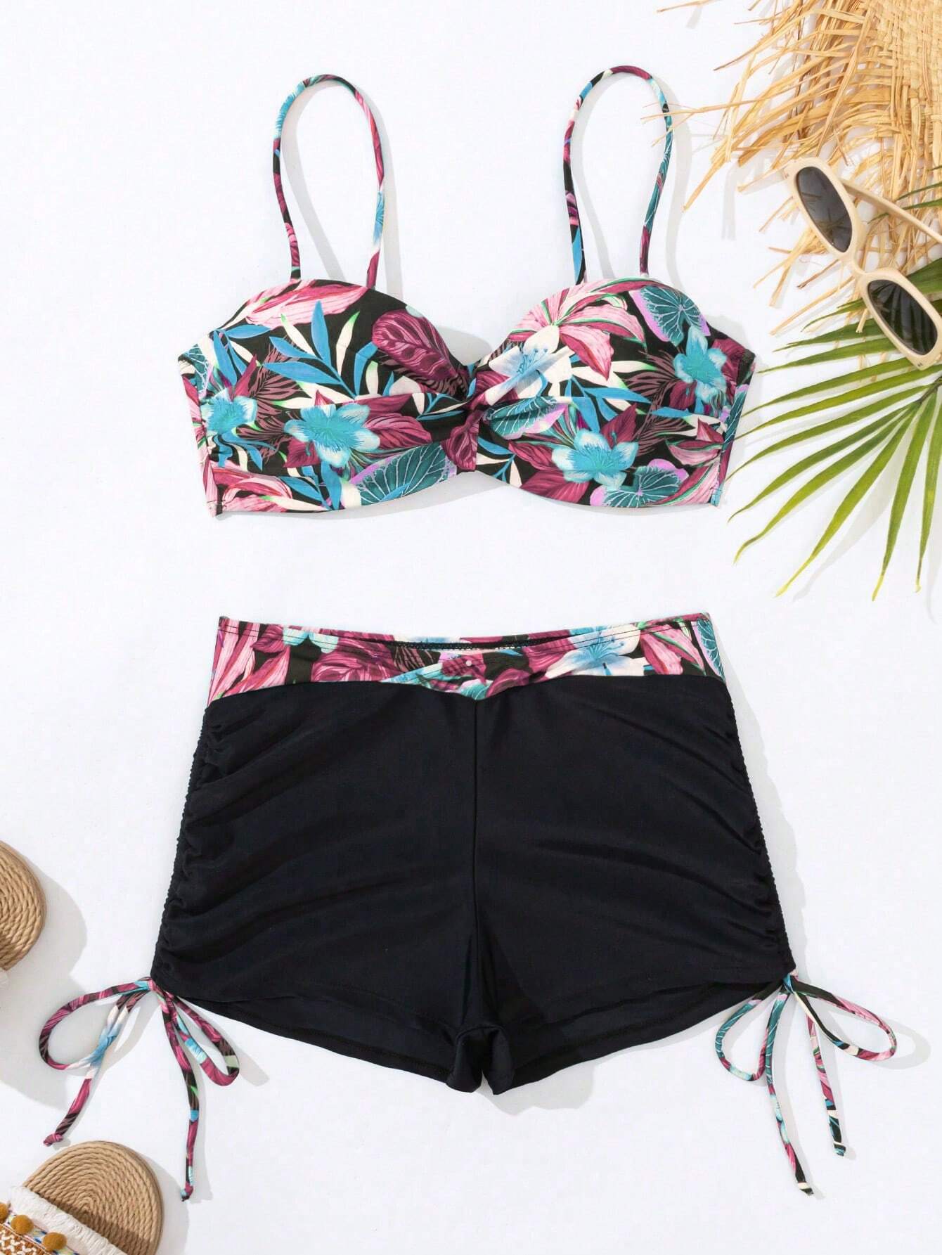 SHEIN Swim Conjunto de bikini con volantes y estampado de plantas tropicales para mujeres de playa de verano con soporte acolchado y con aros y estampado floral aleatorio para vacaciones