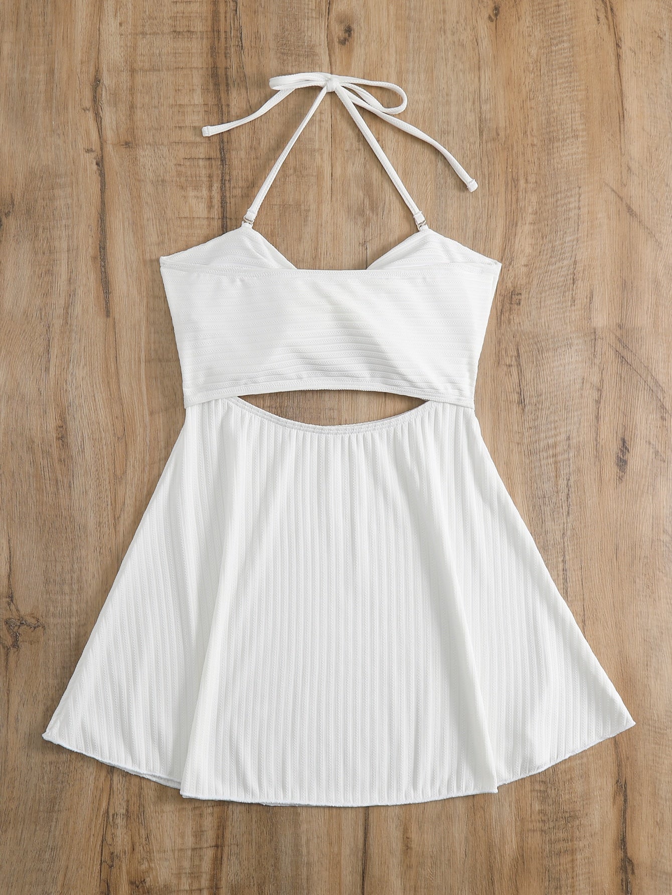 SHEIN Swim Mod Top tankini de canalé girante con abertura