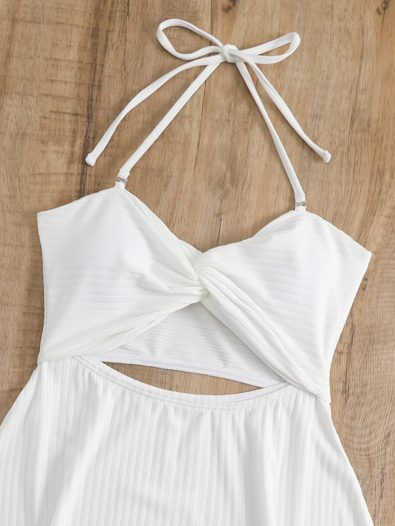 SHEIN Swim Mod Top tankini de canalé girante con abertura