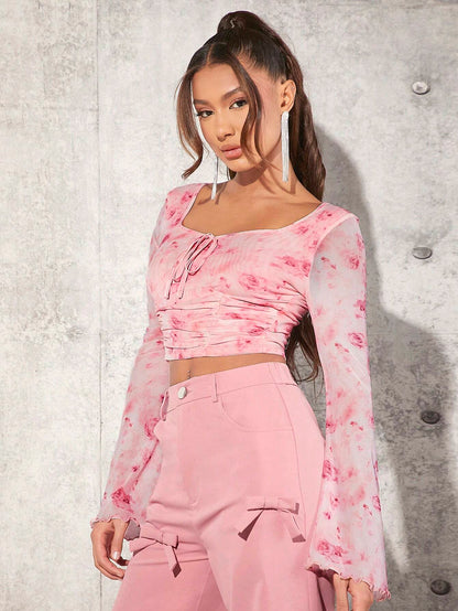 SHEIN Tall Top Corto Con Mangas Acampanadas