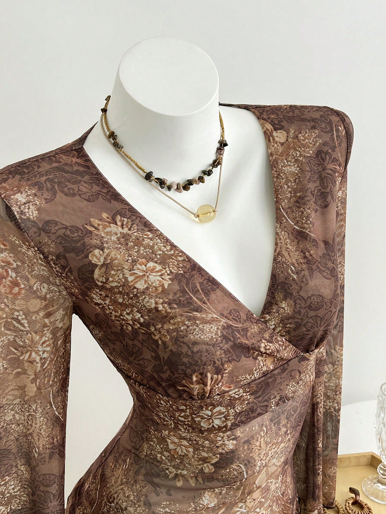 Elamini Camiseta de manga larga con cuello en V, ajustada y con estampado de encaje transparente y de malla, para mujer, para primavera/otoño