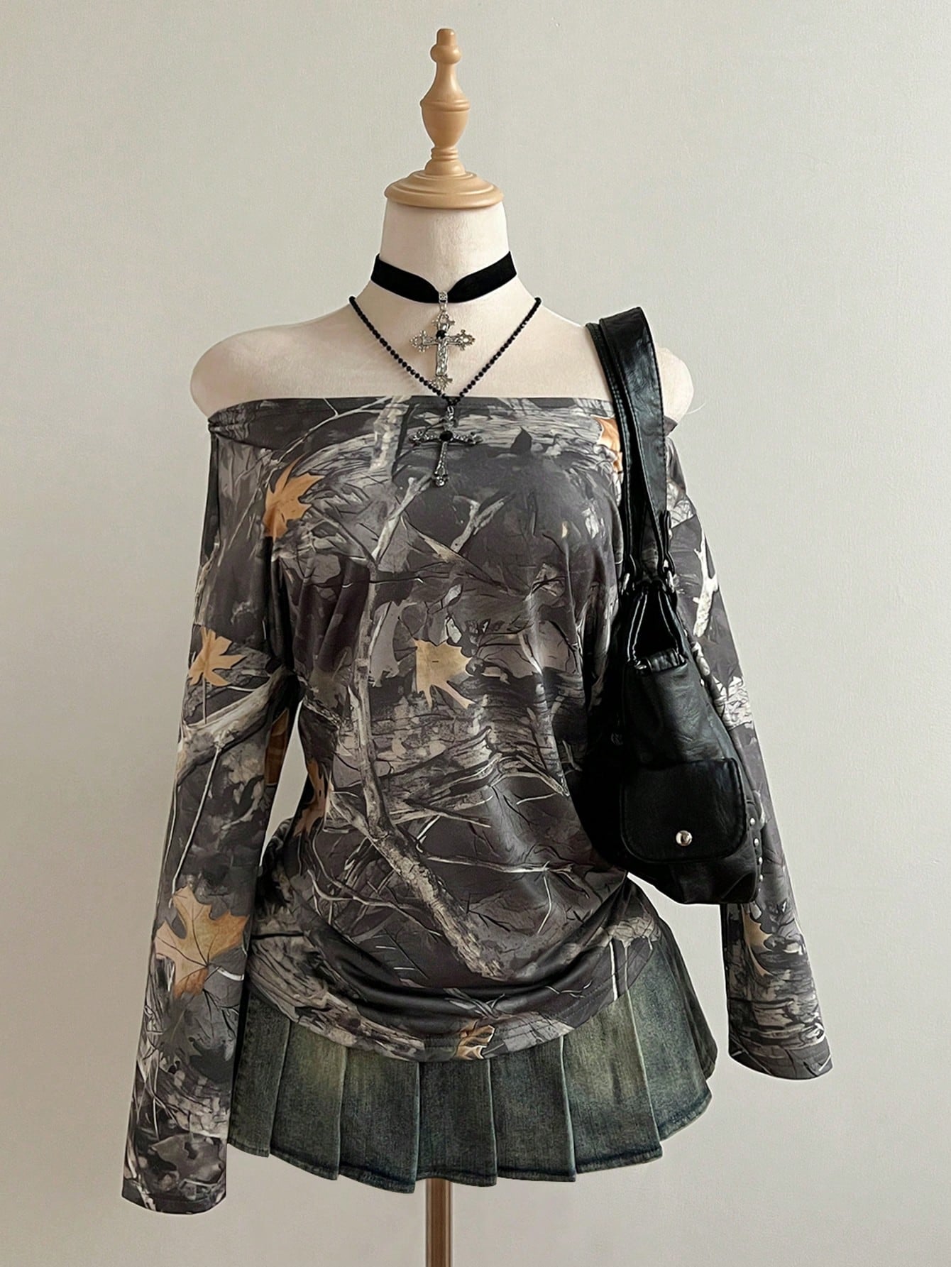 Elamini Camiseta de moda de manga larga con hombros descubiertos y estampado de ramas para mujer