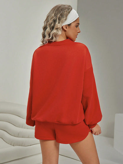 SHEIN VARSITIE 2 piezas Conjunto casual de top de manga larga con cuello redondo y estampado de letra, y shorts para mujer