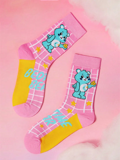 SHEIN X Care Bears 2 pares de calcetines de tripulación con estampado de oso de dibujos animados para mujeres