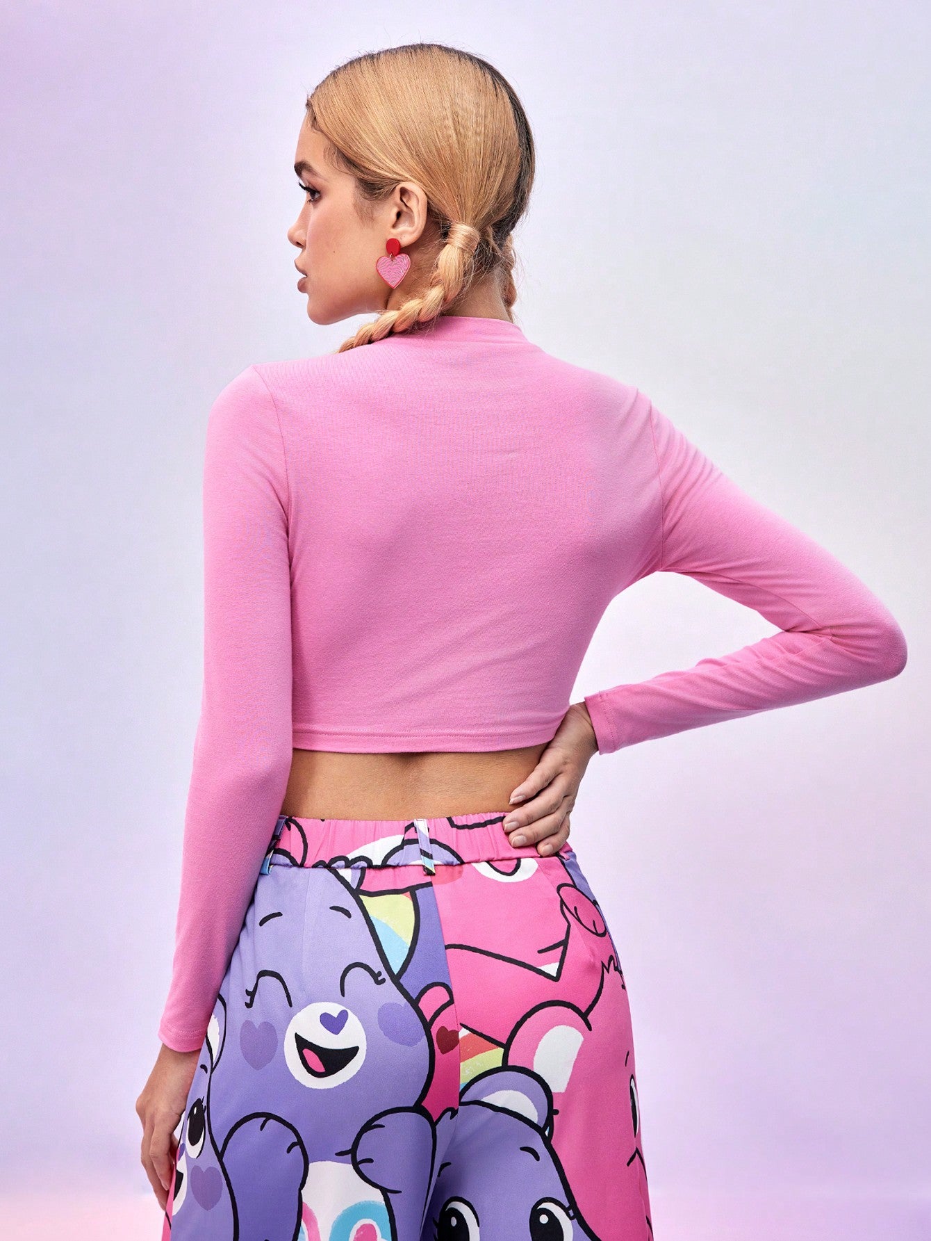 SHEIN X Care Bears DAYDREAMS AND ICE CREAMS Camiseta corta de manga larga con estampado de letras y corazones, de diseñador, para mujer, de estilo casual