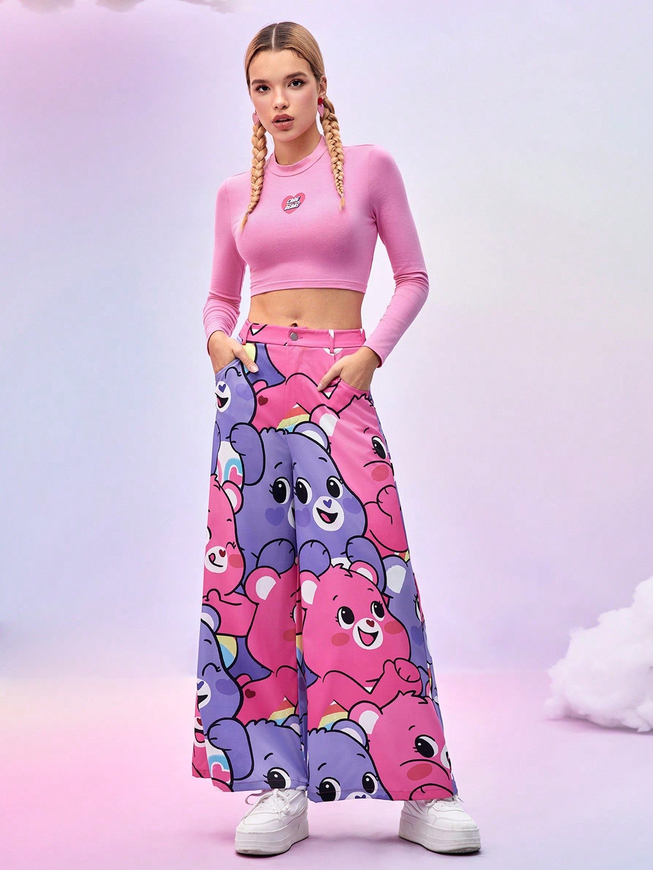 SHEIN X Care Bears DAYDREAMS AND ICE CREAMS Camiseta corta de manga larga con estampado de letras y corazones, de diseñador, para mujer, de estilo casual
