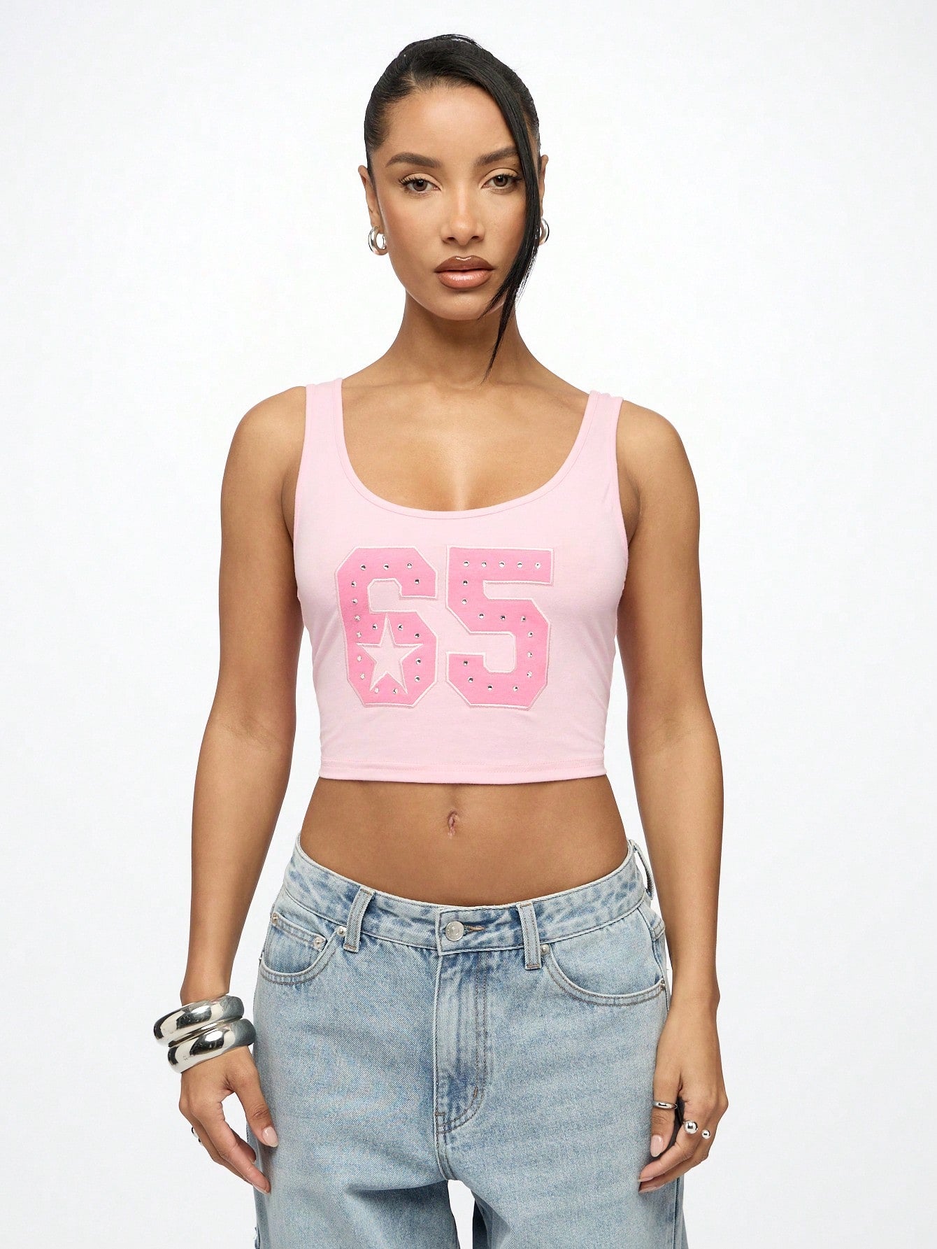 SUMWON WOMEN Parte superior de tipo jersey de moda deportiva, sin mangas, con estilo universitario, diseño de 65 estrellas de strass, para verano, look atlético y casual, uso en el gimnasio