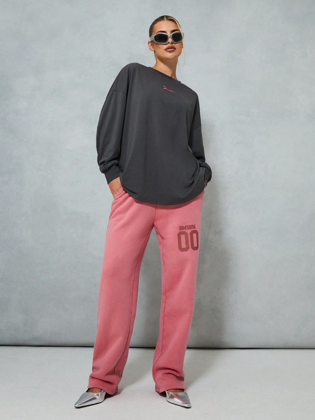 SUMWON WOMEN Sudadera de ajuste holgado con impresión de logotipo delantero